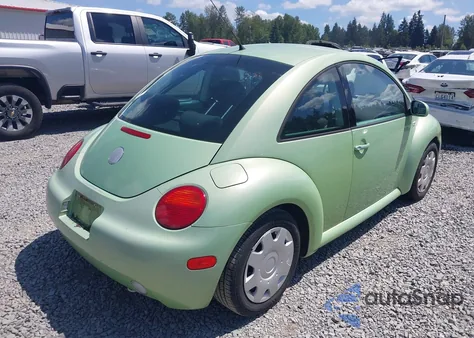 2002 Volkswagen New Beetle Gls z USA, uszkodzony, nr VIN 3VWCB21C42M447150